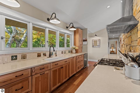 Tiny photo for 620 Lakewood Road, Traverse City, MI 49685 (MLS # 1951952)