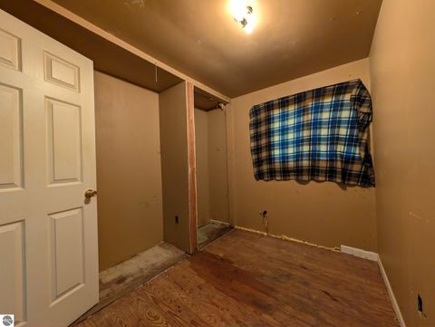 Tiny photo for 254 N Penn Avenue, Mecosta, MI 49332 (MLS # 1947887)