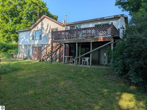 Tiny photo for 254 N Penn Avenue, Mecosta, MI 49332 (MLS # 1947887)