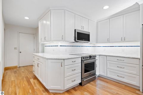 Tiny photo for 6432 Mission Ridge, Traverse City, MI 49686 (MLS # 1941755)