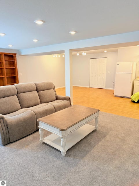 Tiny photo for 2816 Meadowwood Street, Mt Pleasant, MI 48858 (MLS # 1951032)