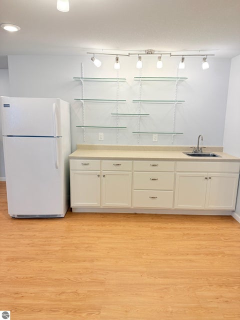 Tiny photo for 2816 Meadowwood Street, Mt Pleasant, MI 48858 (MLS # 1951032)