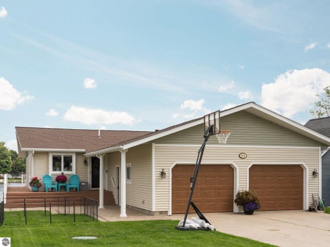 Tiny photo for 6945 W Redman Drive, Lake City, MI 49651 (MLS # 1949930)