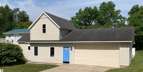 Tiny photo for 323 Benzie Court, Beulah, MI 49617 (MLS # 1947176)