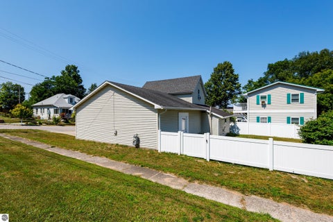 Tiny photo for 323 Benzie Court, Beulah, MI 49617 (MLS # 1947176)