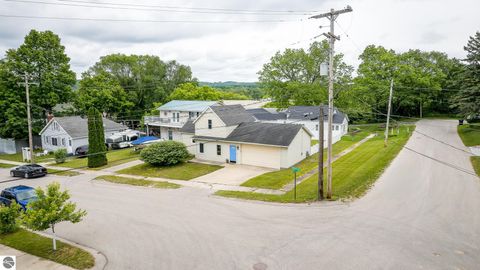 Tiny photo for 323 Benzie Court, Beulah, MI 49617 (MLS # 1947176)