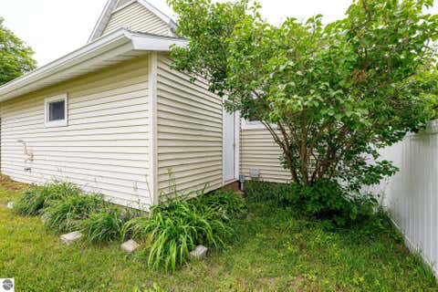 Tiny photo for 323 Benzie Court, Beulah, MI 49617 (MLS # 1947176)