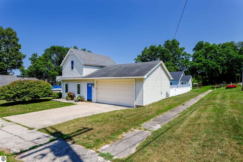 Tiny photo for 323 Benzie Court, Beulah, MI 49617 (MLS # 1947176)