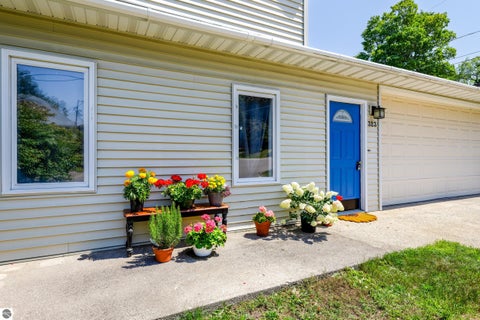 Tiny photo for 323 Benzie Court, Beulah, MI 49617 (MLS # 1947176)