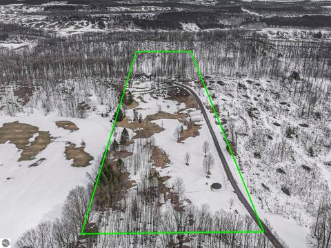 Tiny photo for 4077 E Yule Tree Lane, Lake Leelanau, MI 49653 (MLS # 1943494)