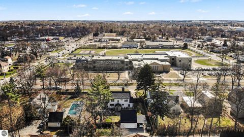 Tiny photo for 814 S Kinney Avenue, Mt Pleasant, MI 48858 (MLS # 1943575)