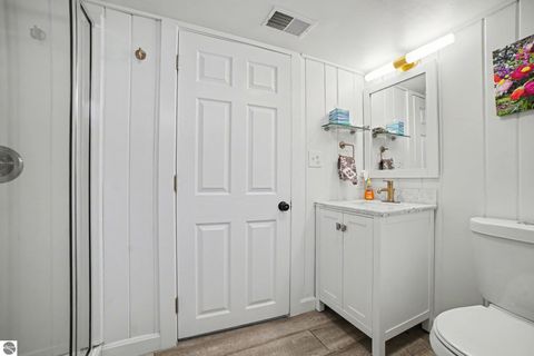 Tiny photo for 814 S Kinney Avenue, Mt Pleasant, MI 48858 (MLS # 1943575)