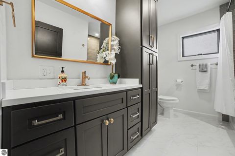 Tiny photo for 814 S Kinney Avenue, Mt Pleasant, MI 48858 (MLS # 1943575)