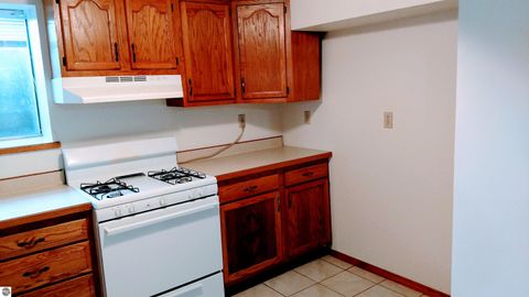 Tiny photo for 1909 Stockman, Mt Pleasant, MI 48858 (MLS # 1942967)