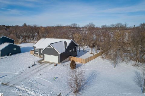Tiny photo for 258 Ruby Court, Alma, MI 48801 (MLS # 1941098)
