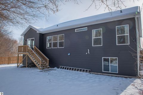 Tiny photo for 258 Ruby Court, Alma, MI 48801 (MLS # 1941098)