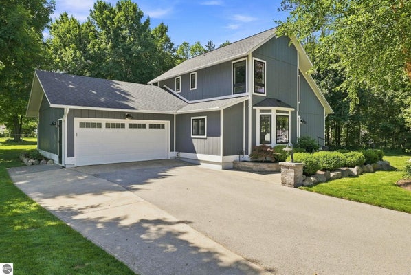 501 FRANKLIN ST, KINGSLEY, MI 49649 - Image b6c8cf17c87841a4a77f8b54680bbeae/63144625