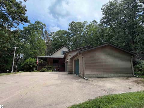Tiny photo for 722 Bungo Lake Road, Harrison, MI 48625 (MLS # 1949420)