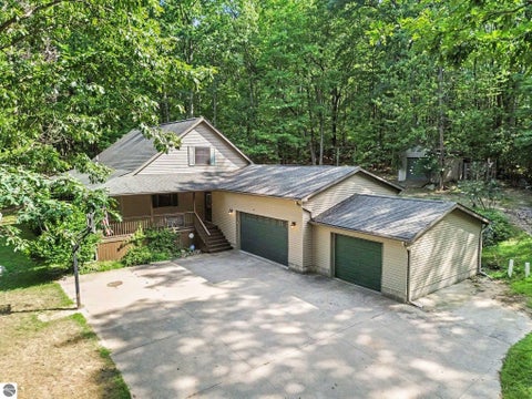 Photo of 722 Bungo Lake Road, Harrison, MI 48625 (MLS # 1949420)