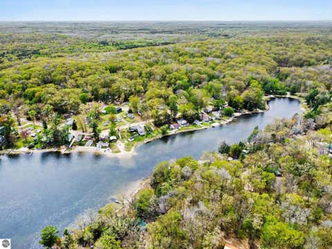 Tiny photo for 722 Bungo Lake Road, Harrison, MI 48625 (MLS # 1949420)