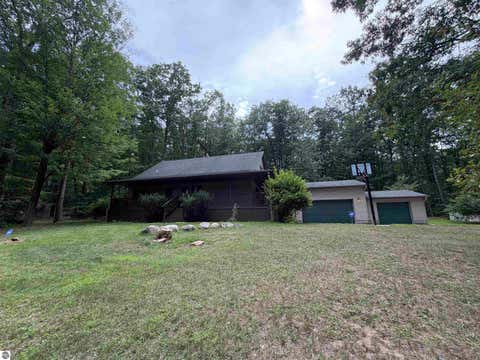 Tiny photo for 722 Bungo Lake Road, Harrison, MI 48625 (MLS # 1949420)