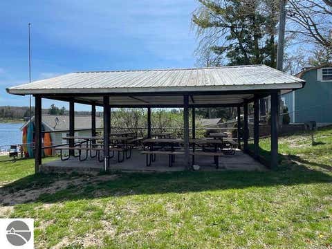 Tiny photo for 722 Bungo Lake Road, Harrison, MI 48625 (MLS # 1949420)