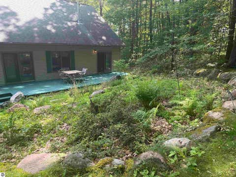 Tiny photo for 722 Bungo Lake Road, Harrison, MI 48625 (MLS # 1949420)