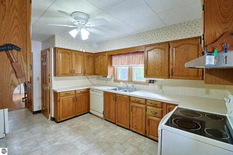 Tiny photo for 309 E Andre Avenue, Mt Pleasant, MI 48858 (MLS # 1952018)