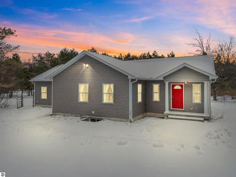 Photo of 8530 Homestead Road, Benzonia, MI 49616 (MLS # 1941743)