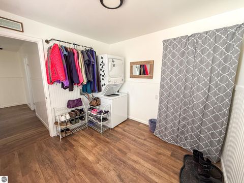 Tiny photo for 402 Sheffield Drive, Roscommon, MI 48653 (MLS # 1943589)