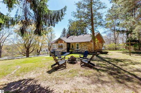 Tiny photo for 925 Beech Street, Frankfort, MI 49635 (MLS # 1945089)