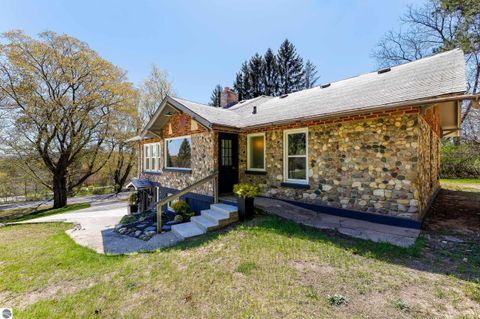 Tiny photo for 925 Beech Street, Frankfort, MI 49635 (MLS # 1945089)