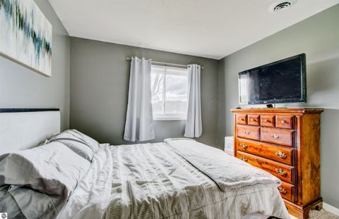 Tiny photo for 5578 S Crawford Road, Mt Pleasant, MI 48858 (MLS # 1943932)