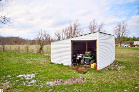 Tiny photo for 5578 S Crawford Road, Mt Pleasant, MI 48858 (MLS # 1943932)