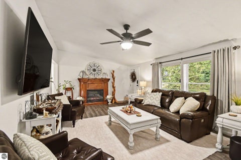Tiny photo for 691 N Duffield Road, Sumner, MI 48889 (MLS # 1951025)