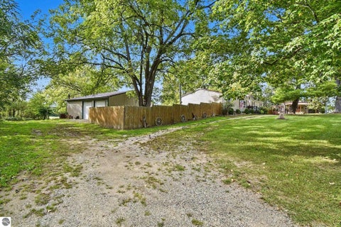 Tiny photo for 691 N Duffield Road, Sumner, MI 48889 (MLS # 1951025)
