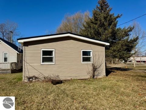 Tiny photo for 348 N Grover Avenue, Alma, MI 48801 (MLS # 1942959)