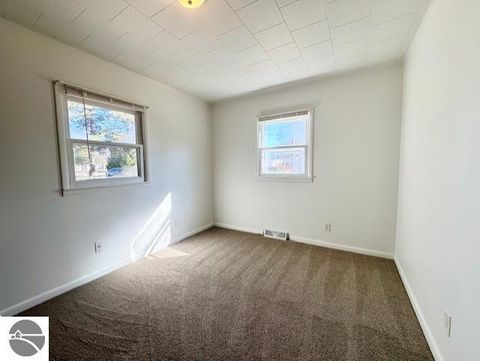 Tiny photo for 348 N Grover Avenue, Alma, MI 48801 (MLS # 1942959)