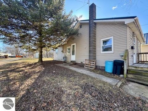 Tiny photo for 348 N Grover Avenue, Alma, MI 48801 (MLS # 1942959)