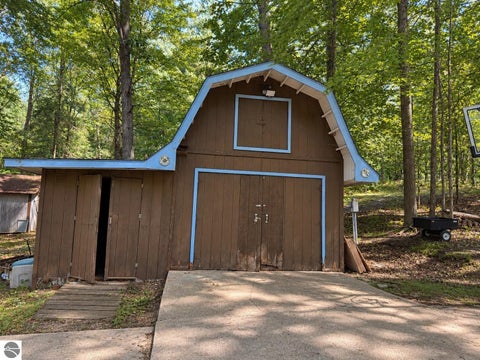 Tiny photo for 128 W Ridge Circle, Leroy, MI 49655 (MLS # 1950640)