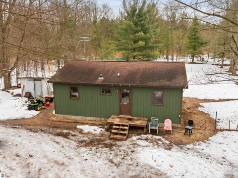 Photo of 13544 Aylsworth Road, Beulah, MI 49617 (MLS # 1942790)