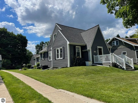 Tiny photo for 908 S Fancher Street, Mt Pleasant, MI 48858 (MLS # 1946991)