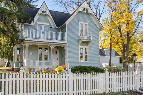 Tiny photo for 215 N Madison St, Traverse City, MI 49684 (MLS # 1941770)