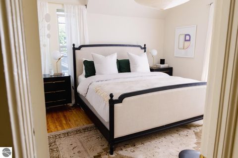 Tiny photo for 215 N Madison St, Traverse City, MI 49684 (MLS # 1941770)