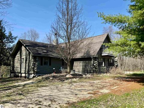 Tiny photo for 751 Hunters Ridge, Marion, MI 49665 (MLS # 1942975)