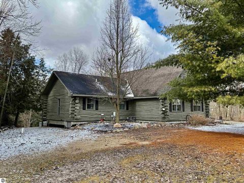 Tiny photo for 751 Hunters Ridge, Marion, MI 49665 (MLS # 1942975)