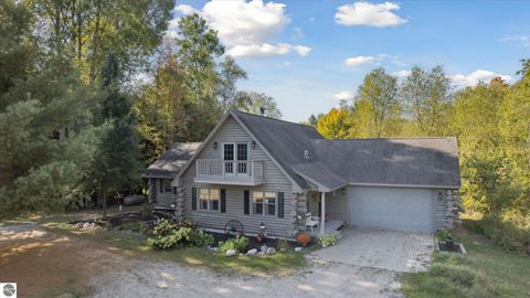 Tiny photo for 751 Hunters Ridge, Marion, MI 49665 (MLS # 1942975)