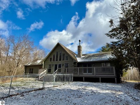 Tiny photo for 751 Hunters Ridge, Marion, MI 49665 (MLS # 1942975)