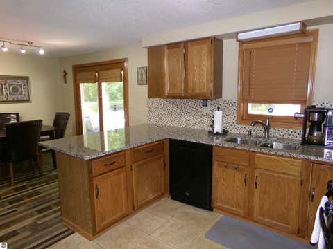 Tiny photo for 2341 E Cherrywood Drive, Midland, MI 48640 (MLS # 1946537)