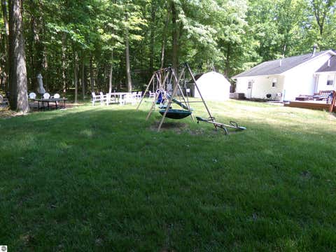 Tiny photo for 2341 E Cherrywood Drive, Midland, MI 48640 (MLS # 1946537)